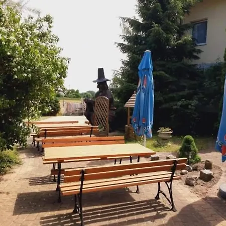 Osrodek Wypoczynkowy Üdülőközpont *